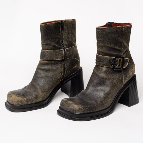Vintage Nine West Distressed Leather Chunky Y2K Buckle Boots US 9 Women's - Picture 2 of 5